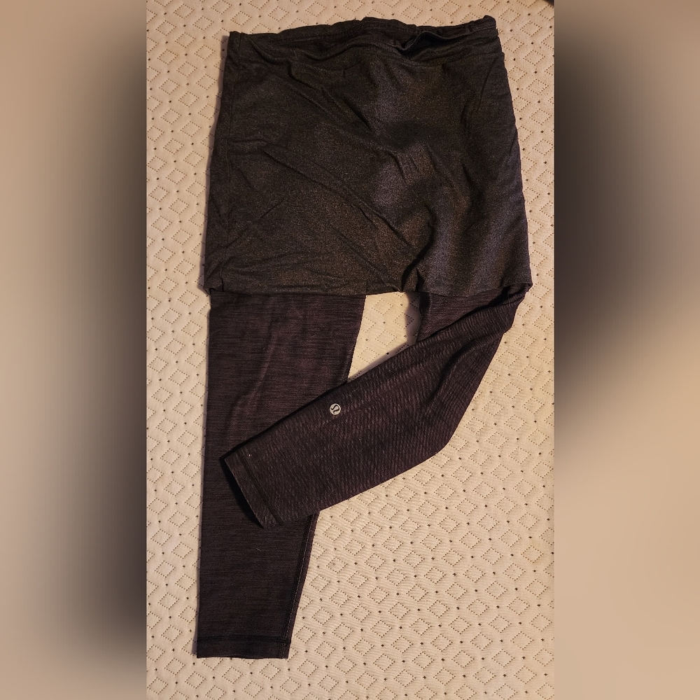 Lululemon capris with skirt, grey size 4